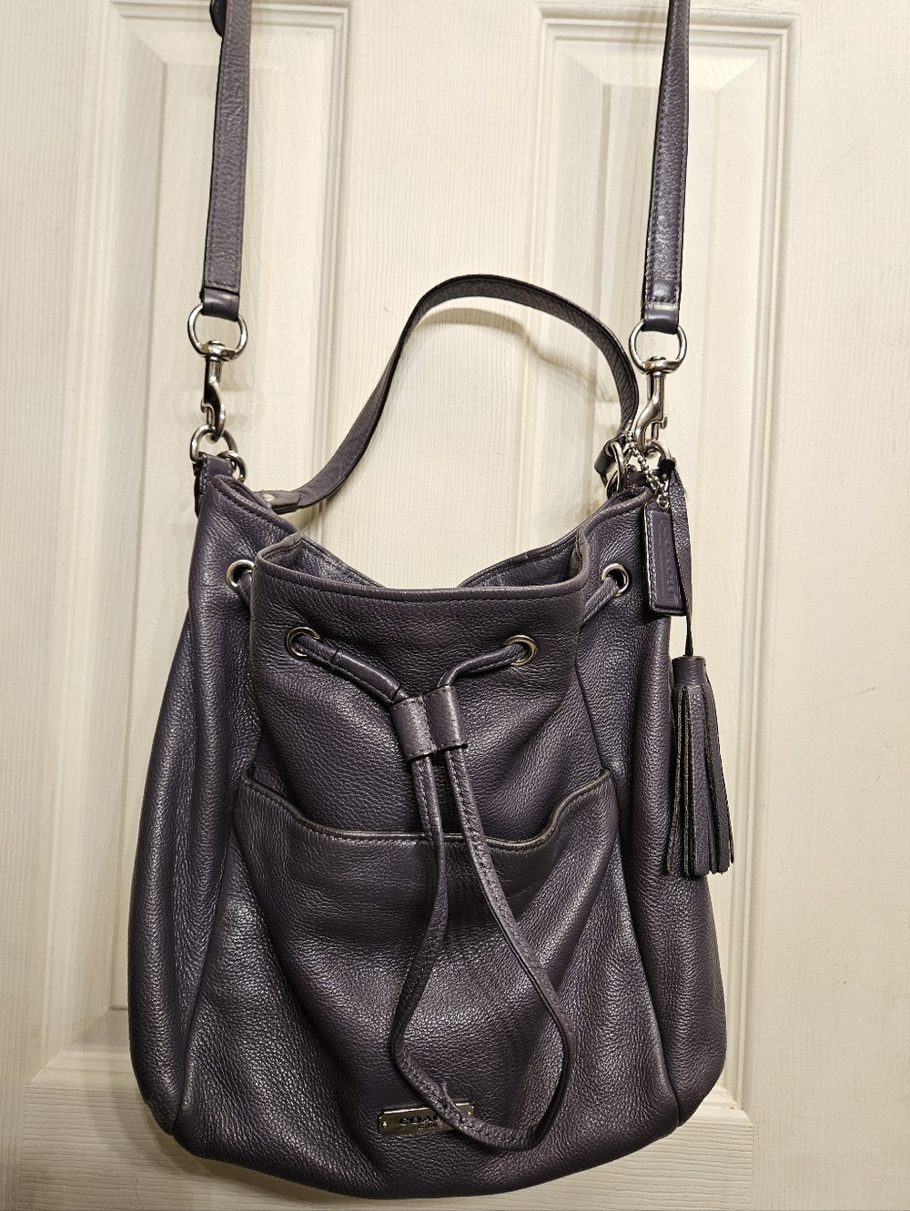 Coach Avery grey purple leather drawstring bucket hobo crossbody handbag purse - Picture 2 of 13